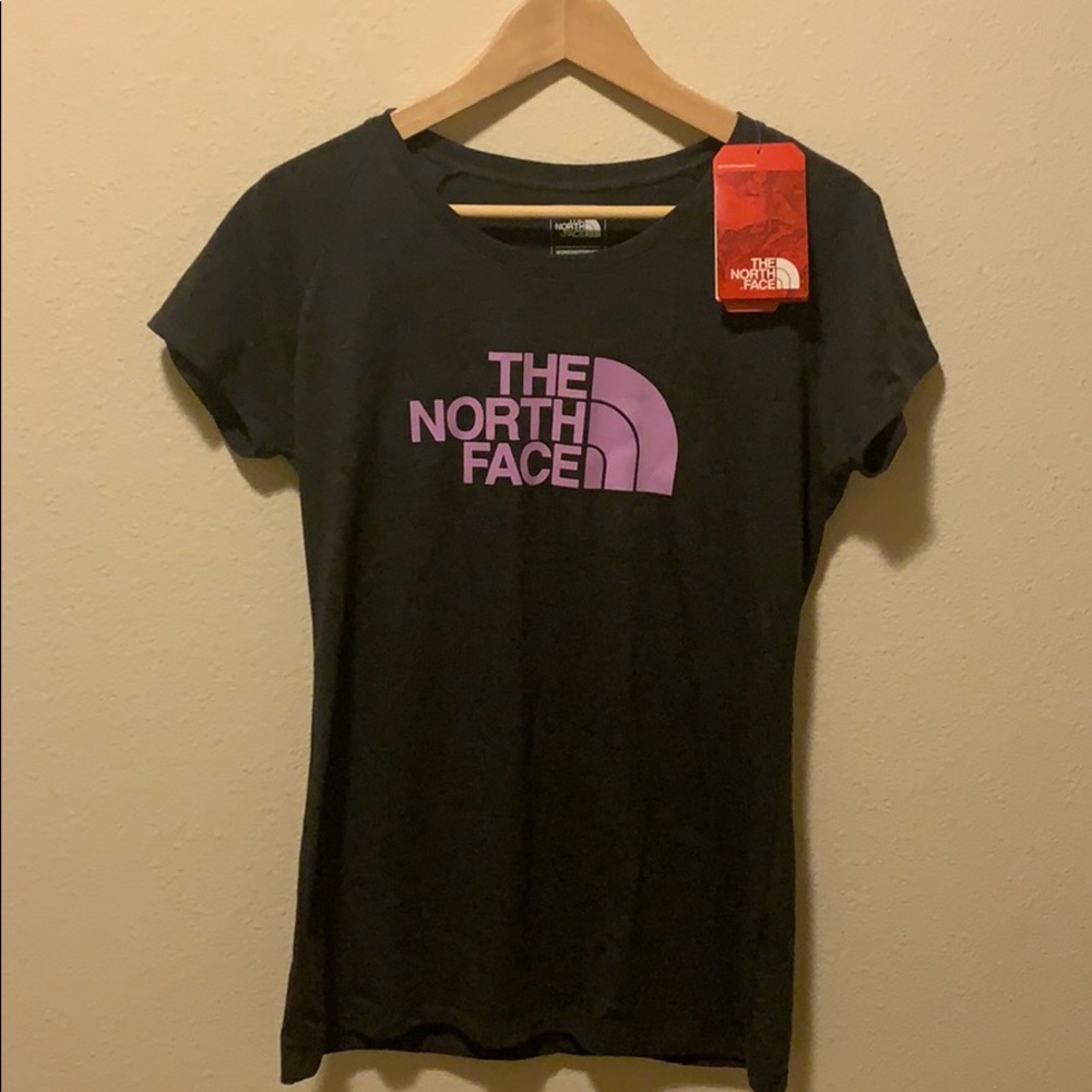The North Face Scoop Neck Tee - NWT/Never Worn